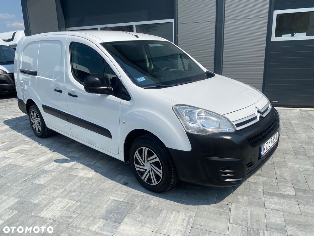 Citroën BERLINGO 1.6 HDI, MAX długi, 3-osobowy, klimatyzacja, zakupiony w salonie w Rzeszowie Bezwypadkowy serwisowany - 9
