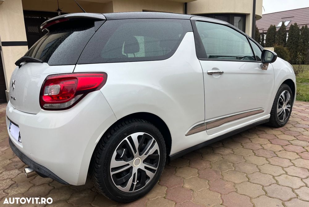 Citroën DS3 1.6 e-HDi Airdream BVM So Chic - 4