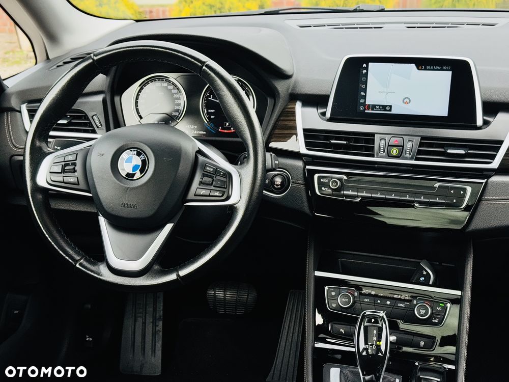 BMW Seria 2 218d Sport-Aut Luxury Line - 13