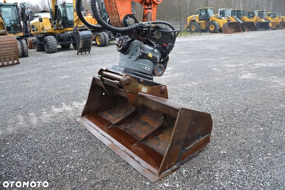 Doosan DX 140 W - 18