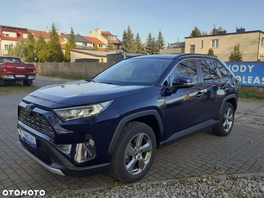 Toyota RAV4 - 1