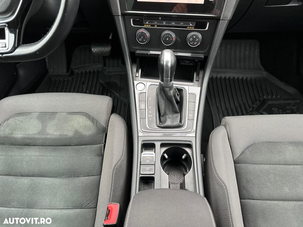 Volkswagen Golf Variant 2.0 TDI SCR 4Motion DSG Highline - 27