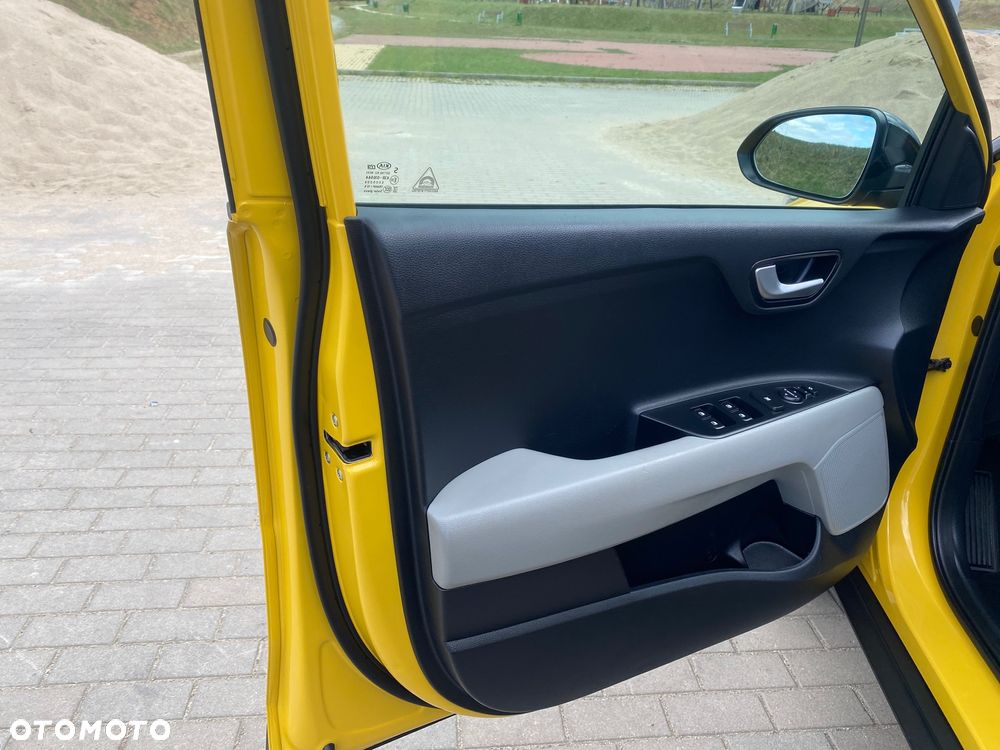 Kia Stonic 1.6 CRDi Platinum Edition - 32