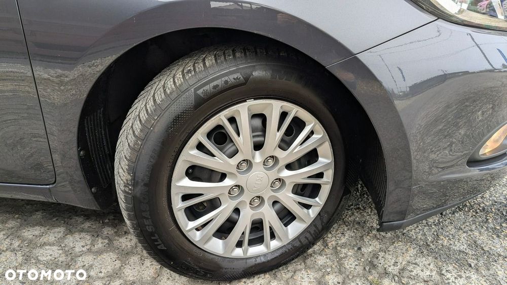 Kia Ceed 1.4 CVVT Attract - 35