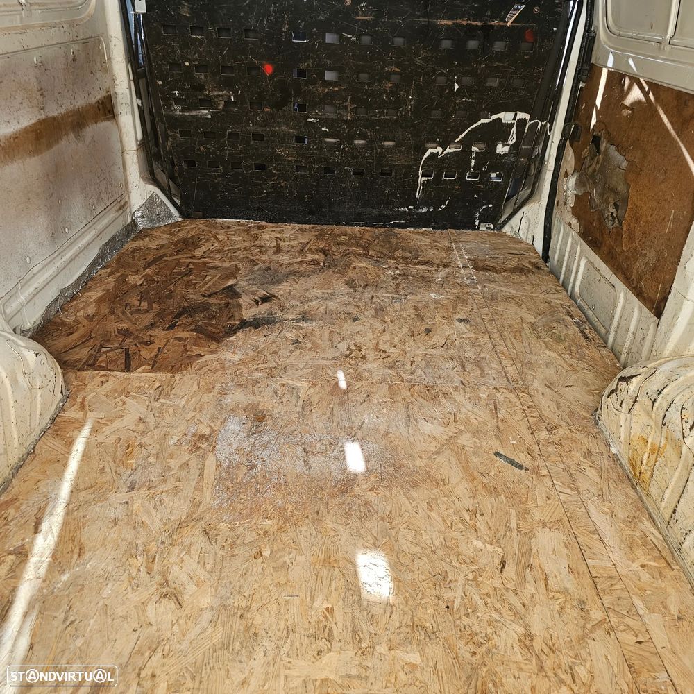 Toyota HIACE - 6