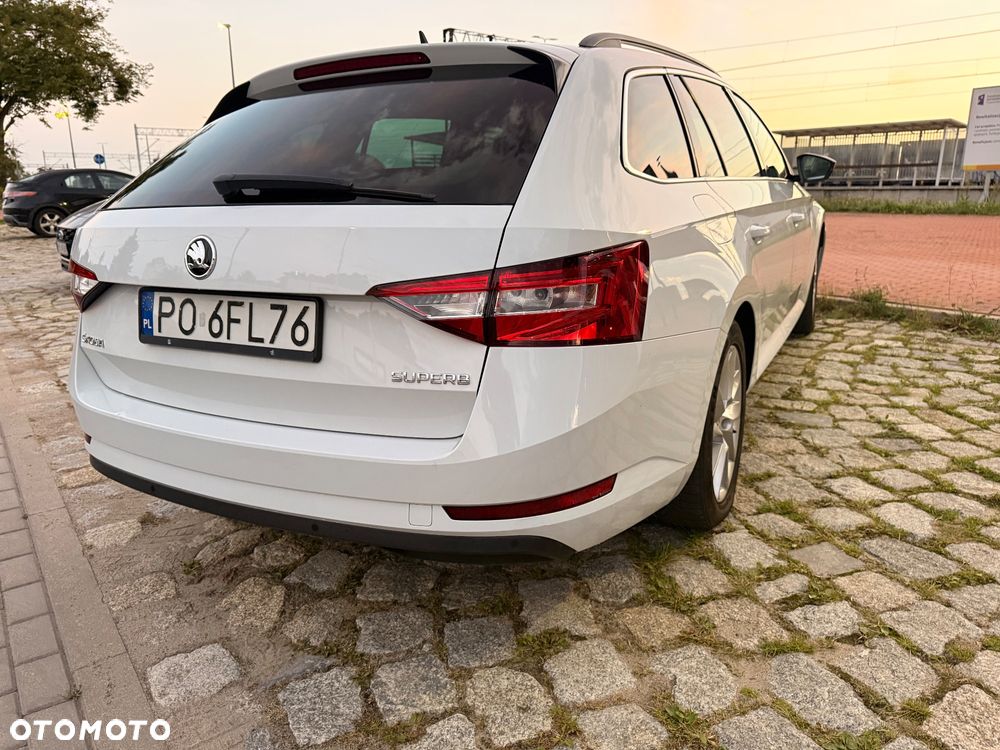 Skoda Superb 2.0 TDI Ambition DSG - 15