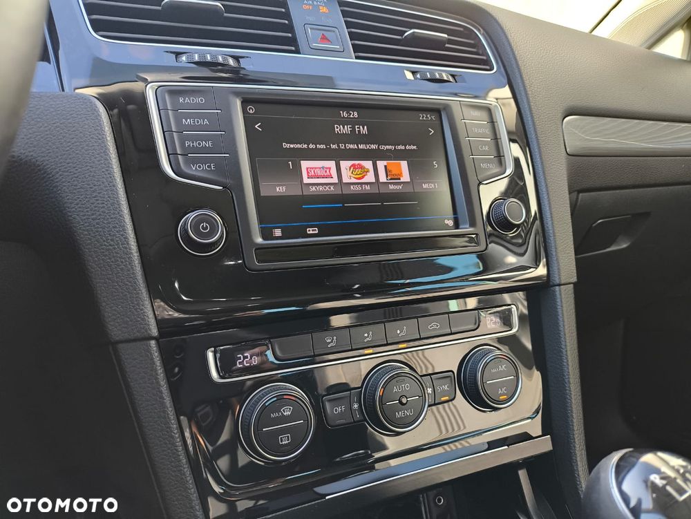 Volkswagen Golf - 29