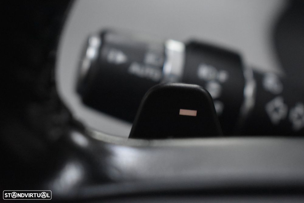 Land Rover Range Rover Evoque 2.2 TD4 Prestige Auto - 48