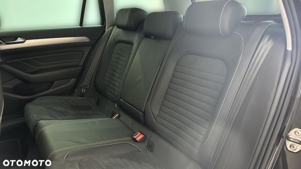 Volkswagen Passat 2.0 TDI EVO Elegance DSG - 17