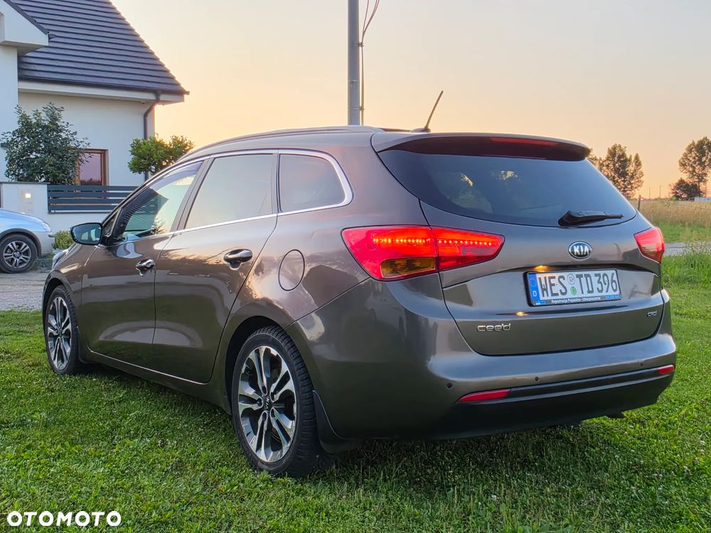 Kia Ceed 1.6 CRDi 128 Platinum Edition - 15