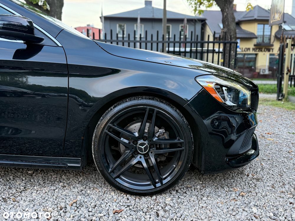 Mercedes-Benz CLA 180 7G-DCT AMG Line - 18