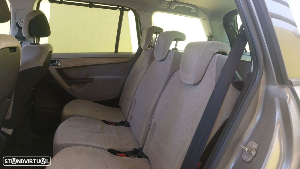 Citroën C4 Grand Picasso 1.6 HDi SX - 12