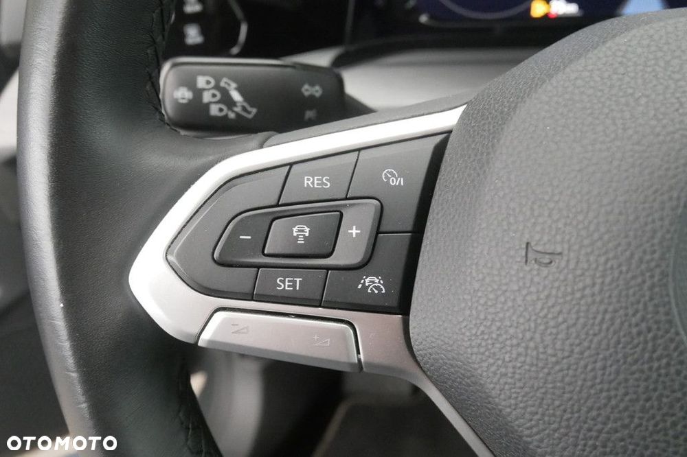 Volkswagen Golf Variant - 22