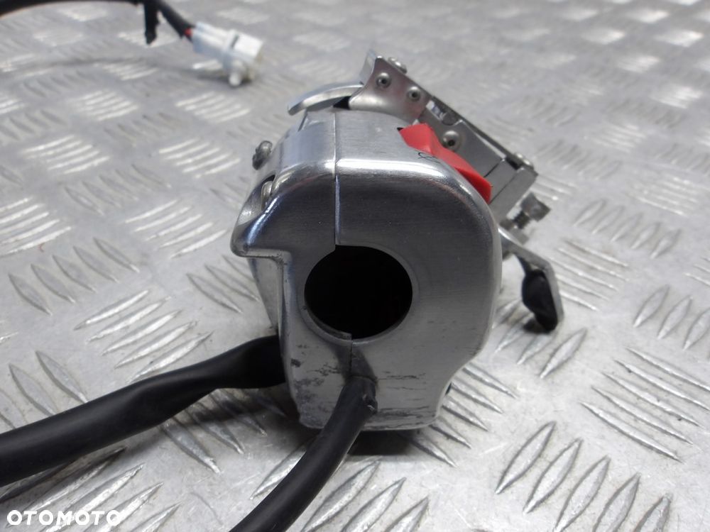 Przełącznik przyciski start/stop prawe manetka KAWASAKI VN 2000 VULCAN 04-09r   PN. 46091-0034 - 7