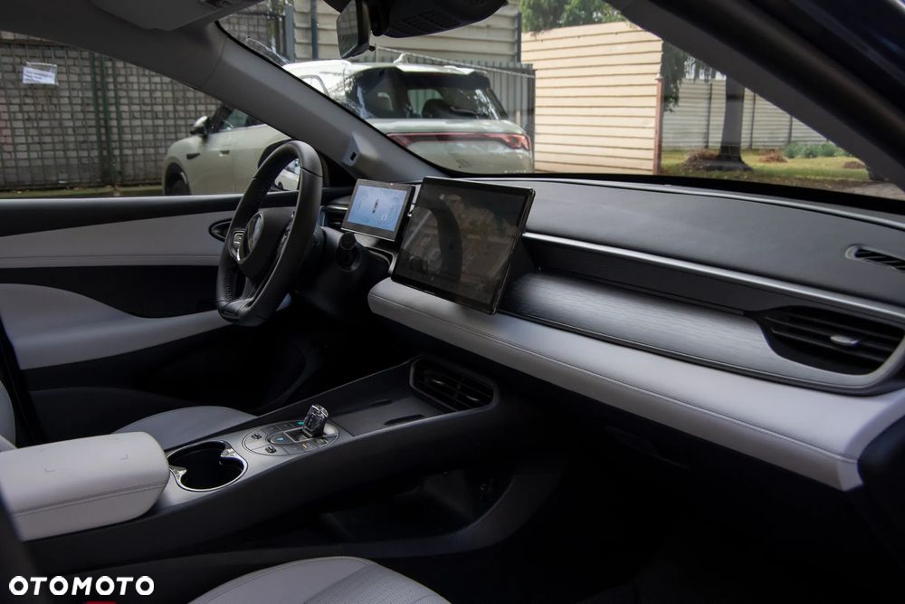 BYD Seal 5 - 12