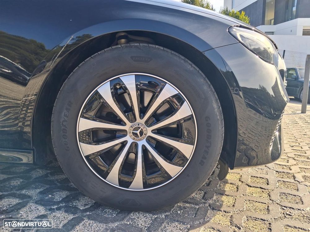 Mercedes-Benz E 220 d T 4Matic 9G-TRONIC Edition AVANTGARDE - 4