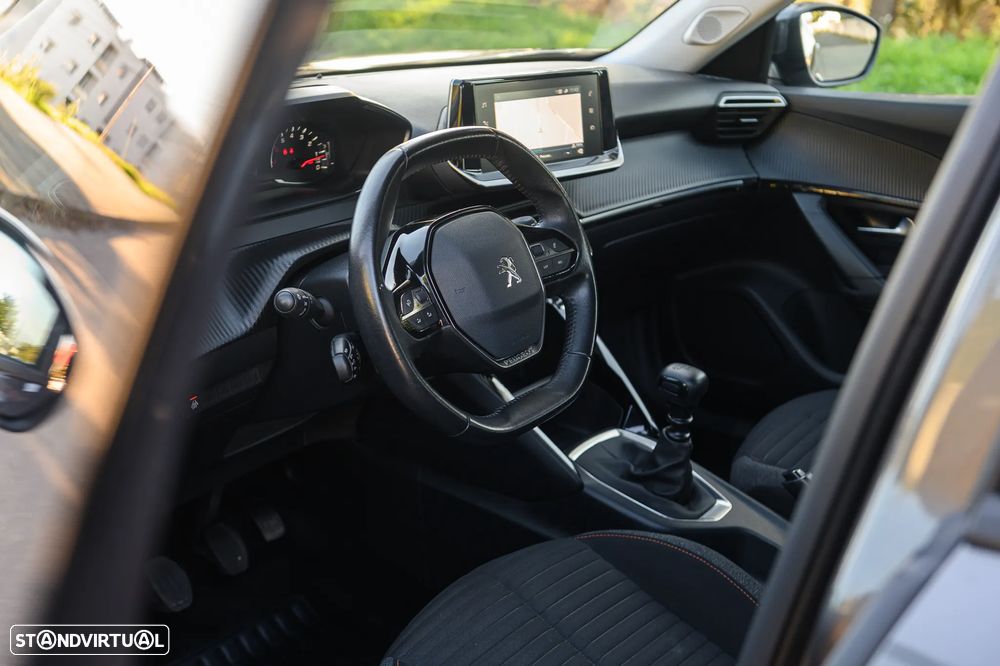 Peugeot 2008 1.2 PureTech Allure Pack - 16