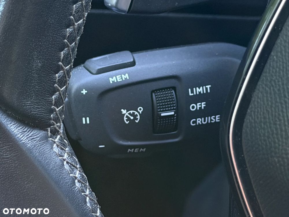 Peugeot 508 PureTech PHEV 225 Allure S&S e-EAT8 - 21