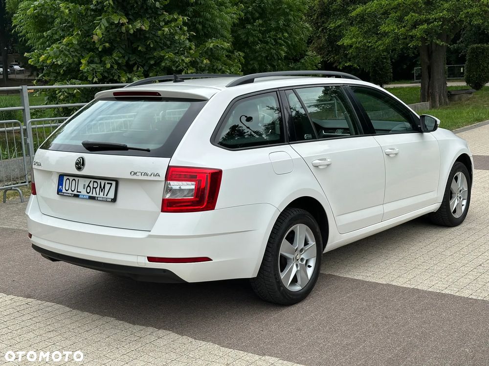 Skoda Octavia 2.0 TDI Premium Edition - 3
