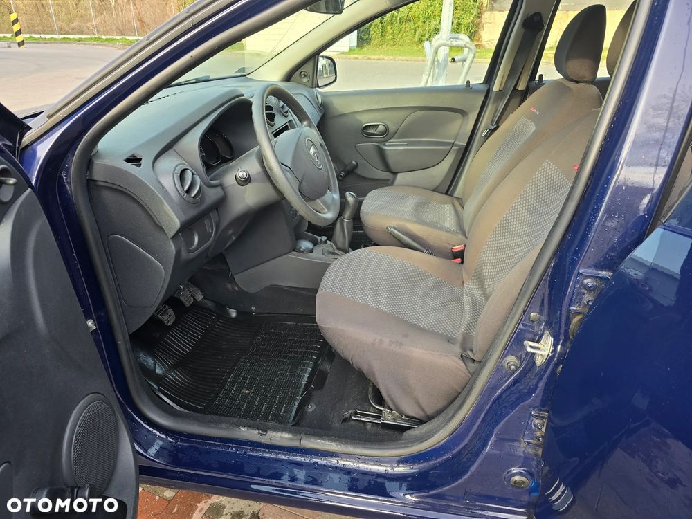 Dacia Sandero 1.2 16V Access EU6 - 6