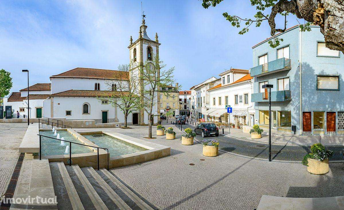 Terreno com armazém industrial - Grande imagem: 3/3