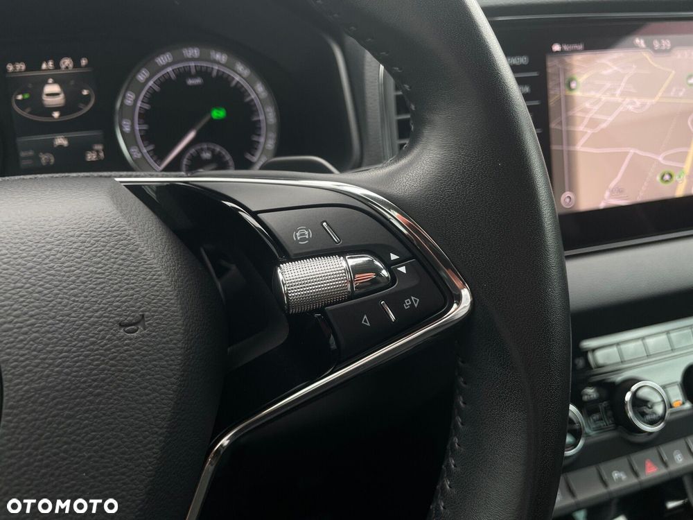 Skoda Karoq 2.0 TDI SCR 4x2 Style DSG - 25