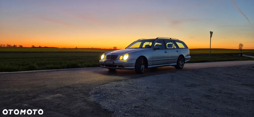 Mercedes-Benz Klasa E - 1