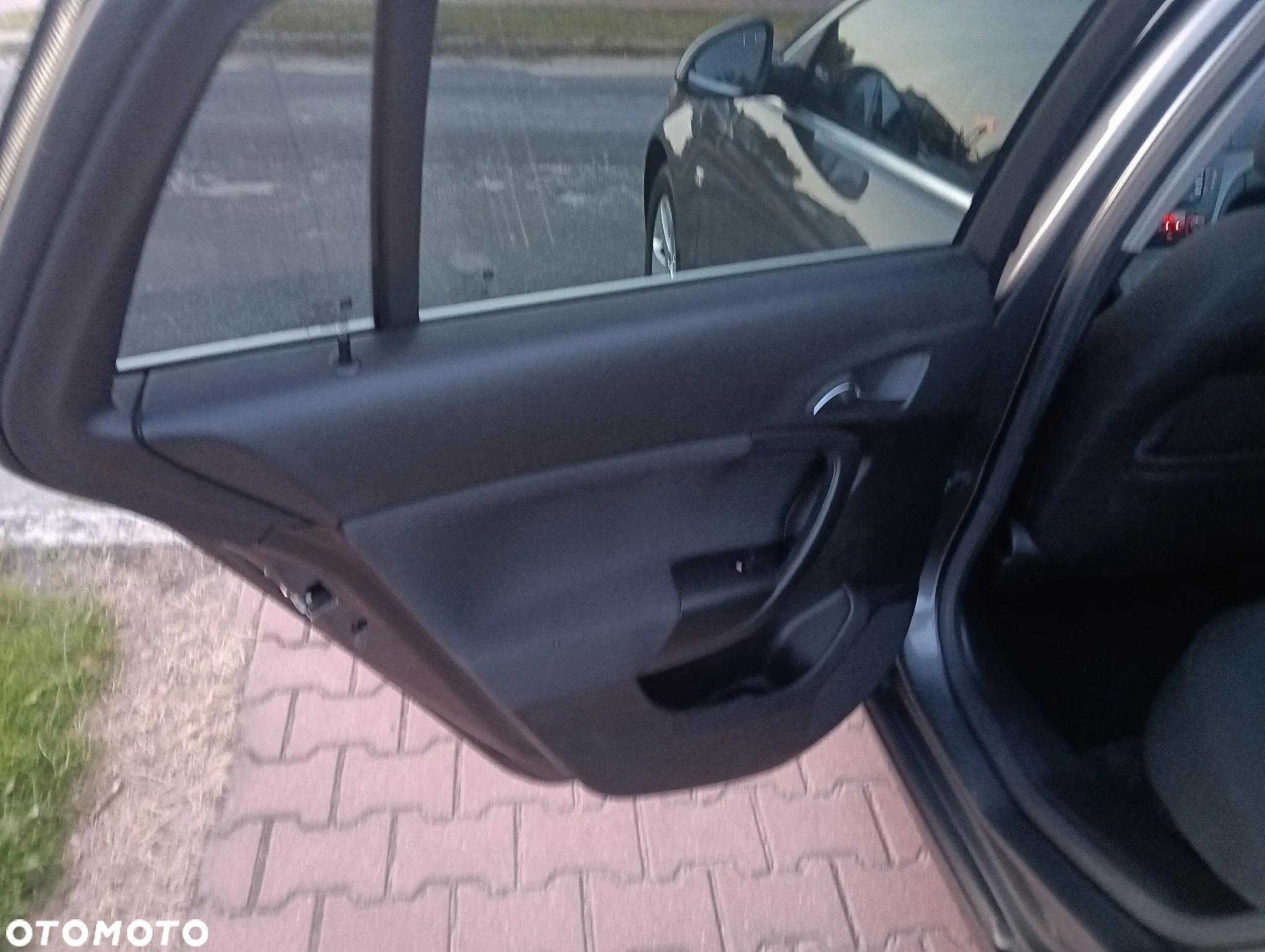 Opel Insignia 1.6 Turbo Sports Tourer - 14