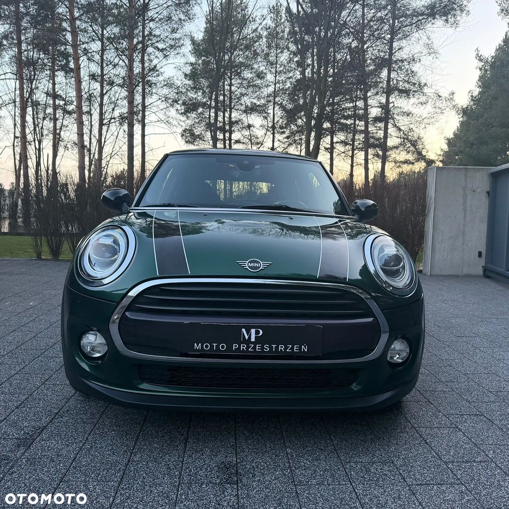 MINI Cooper Essential Trim - 21