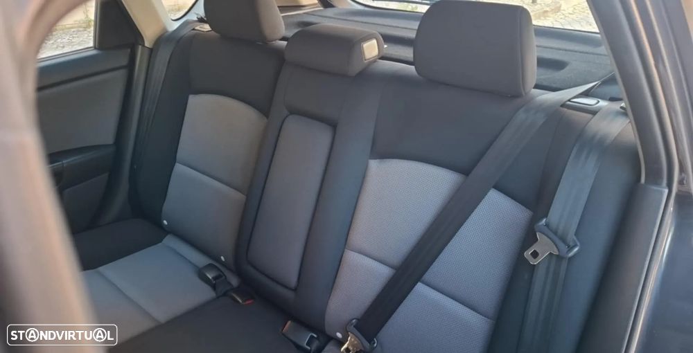 Mazda 3 MZR 1.6 CD Exclusive - 16