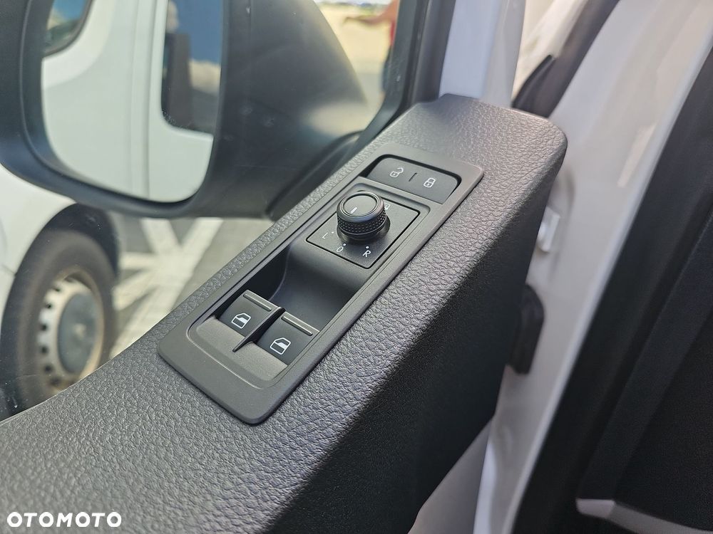 Volkswagen transporter - 23