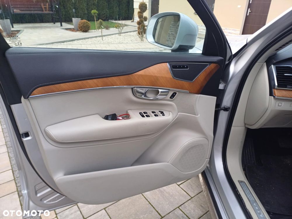 Volvo XC 90 B5 D AWD Inscription 7os - 19