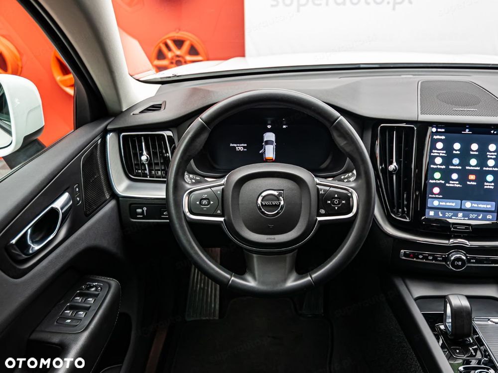 Volvo XC 60 B4 B Momentum - 15