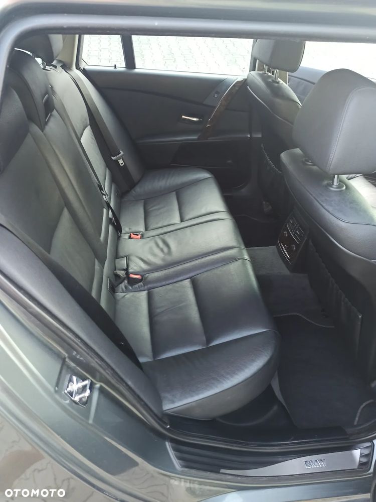 BMW Seria 5 530xd Touring - 7
