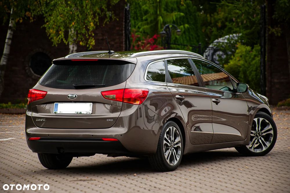 Kia Ceed 1.6 CRDi 128 ISG Platinum Edition - 13