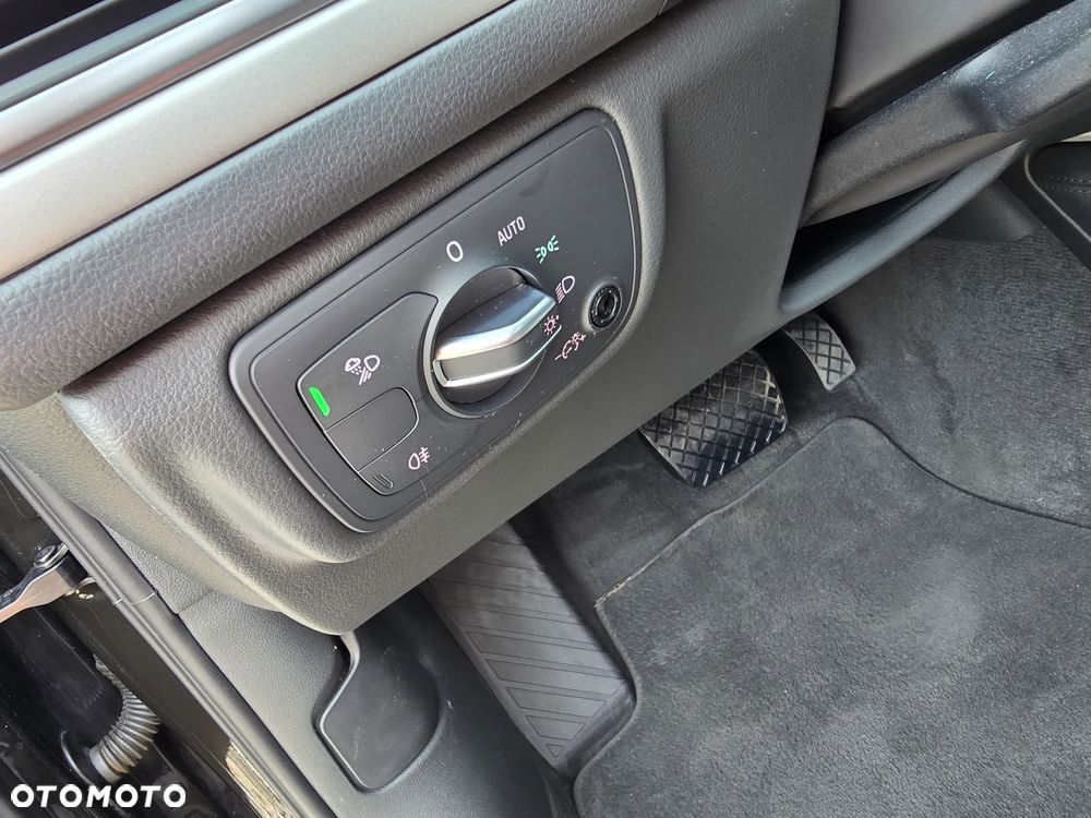 Audi A6 Avant 2.0 TDI Ultra S tronic - 16