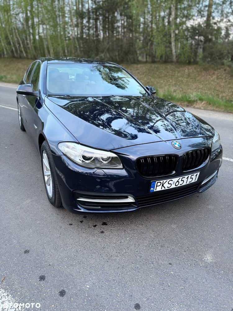 BMW Seria 5 528i xDrive - 14