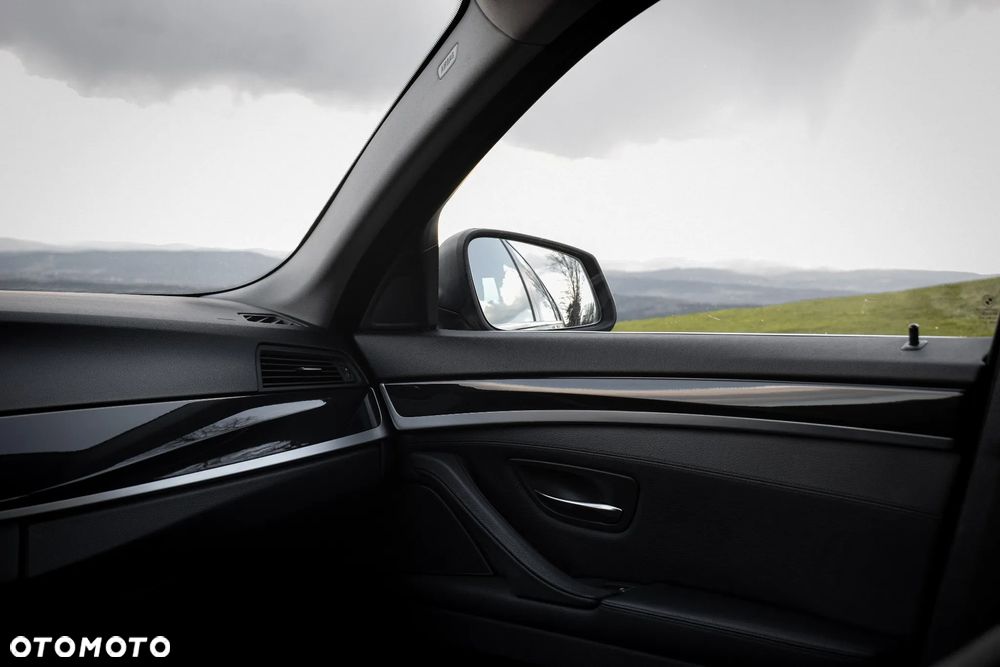 BMW Seria 5 - 24