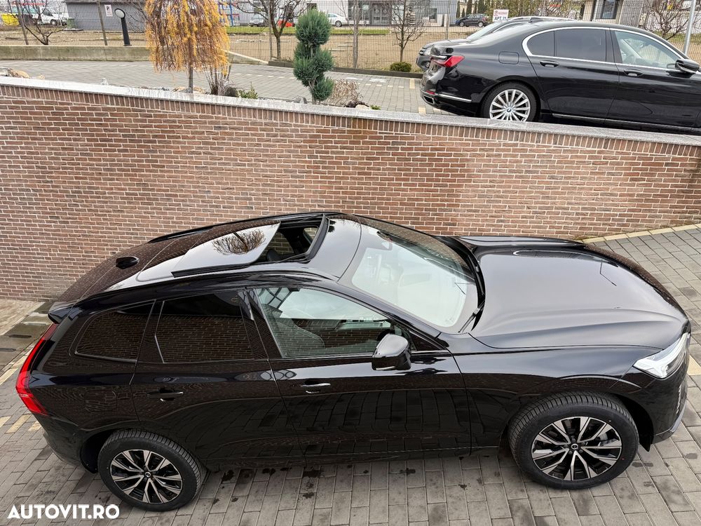 Volvo XC 60 B4 MHEV AT AWD Ultimate Dark - 10