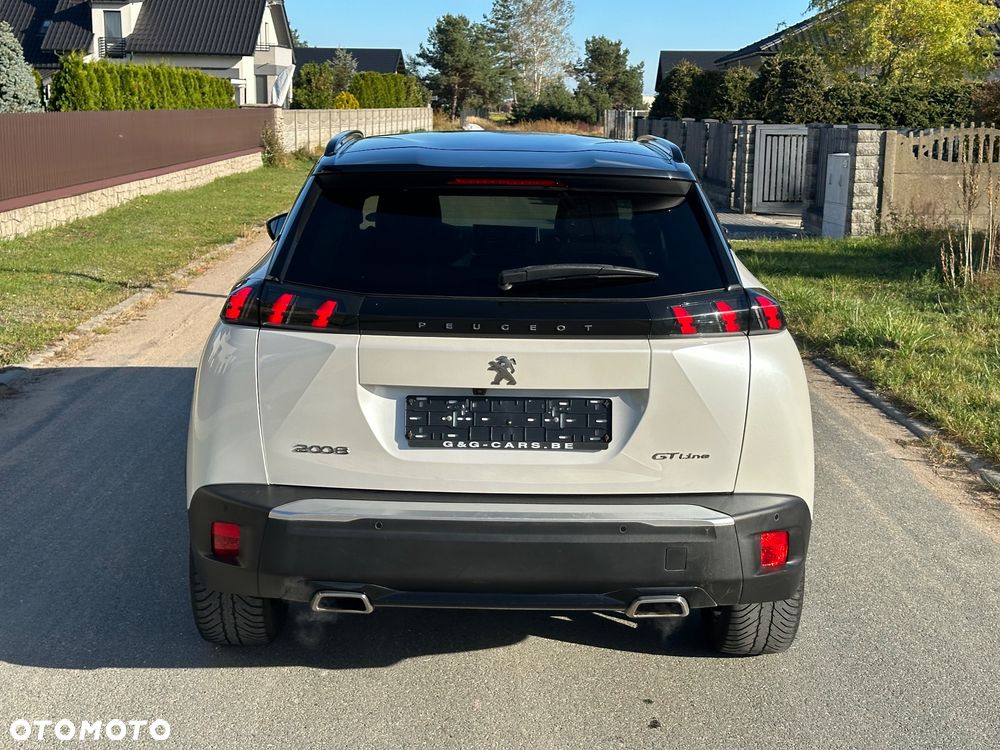 Peugeot 2008 - 10