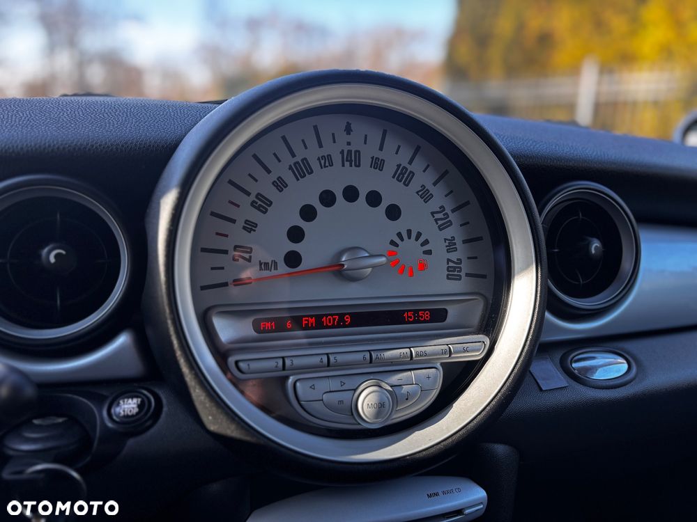 MINI Cooper Standard - 13