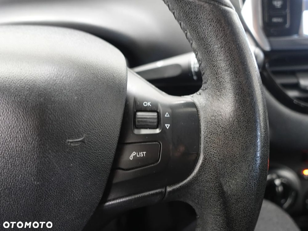 Peugeot 208 82 VTI Active - 37