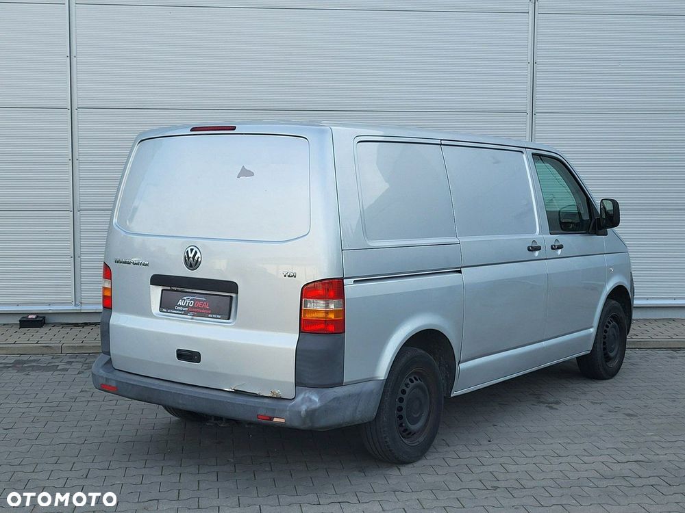 Volkswagen Transporter - 11