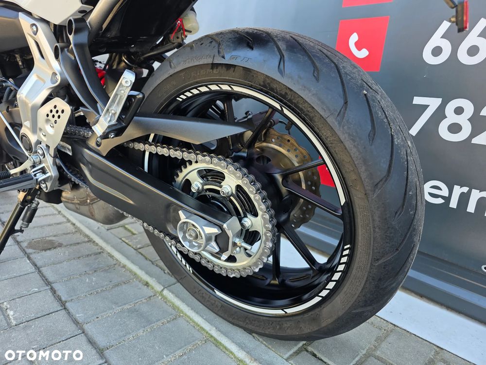 Yamaha MT - 8
