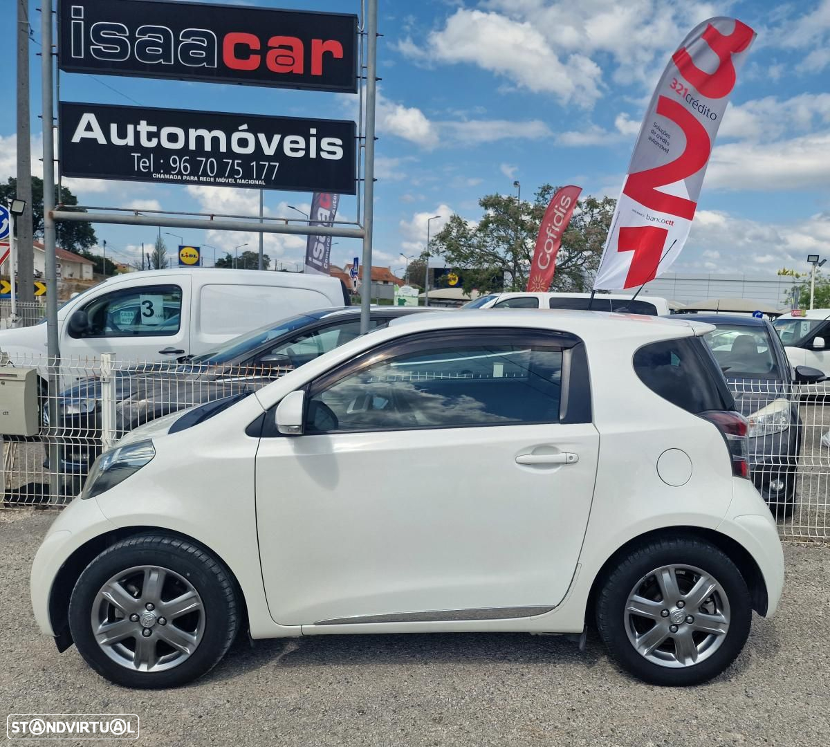 Toyota iQ 1.4 D-4D 2 - 2