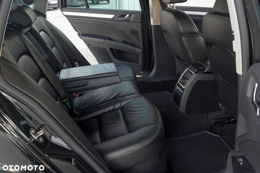 Skoda Superb 2.0 TDI DSG FAMILY - 20