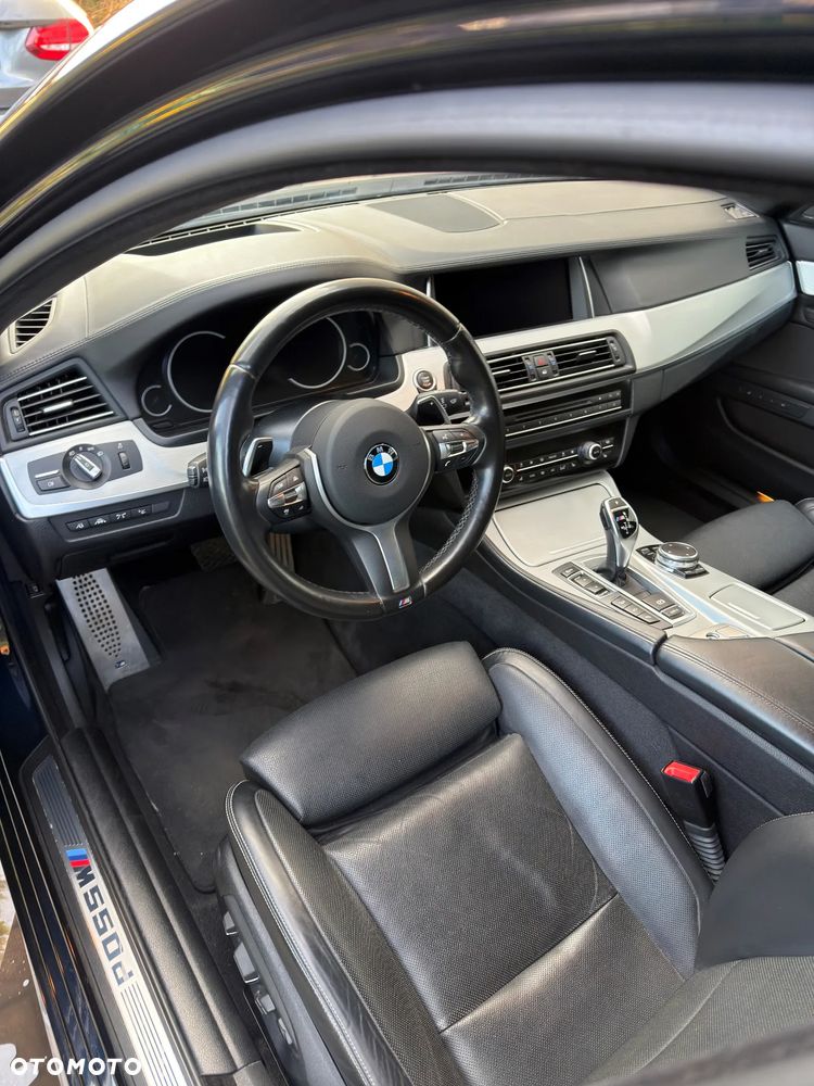 BMW Seria 5 M550d xDrive - 13