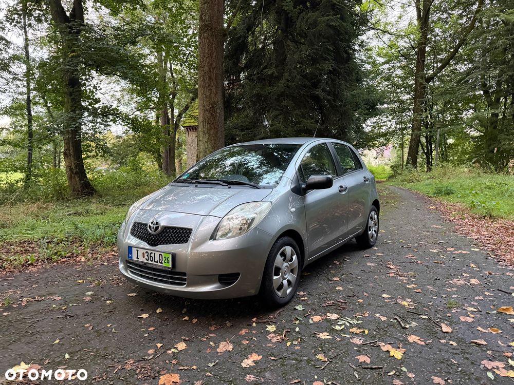 Toyota Yaris 1.3 Sol - 2