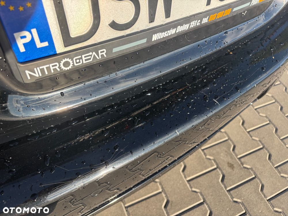 BMW Seria 3 330d - 19