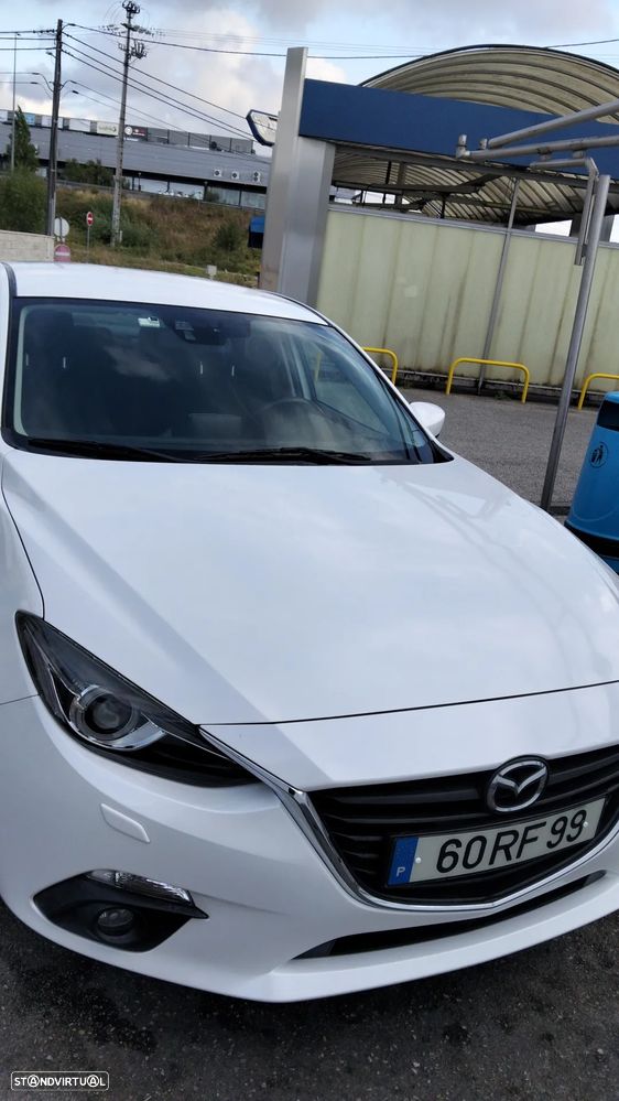 Mazda 3 Sedan - 11